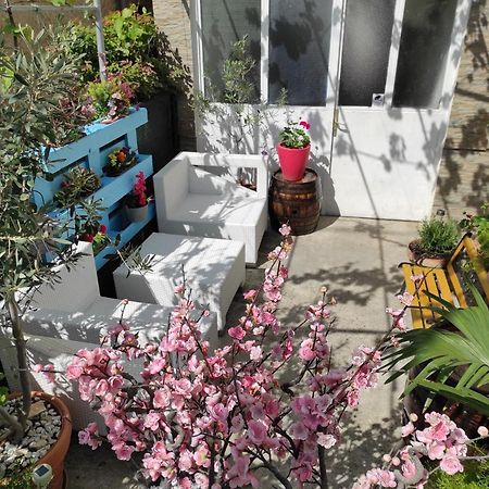 Apartman Teuta Zagabria Esterno foto