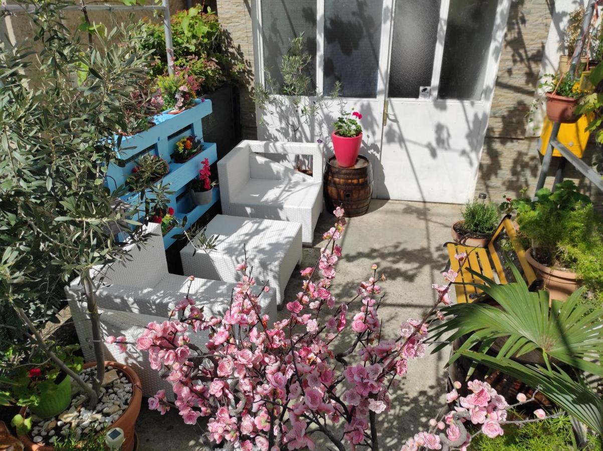 Apartman Teuta Zagabria Esterno foto
