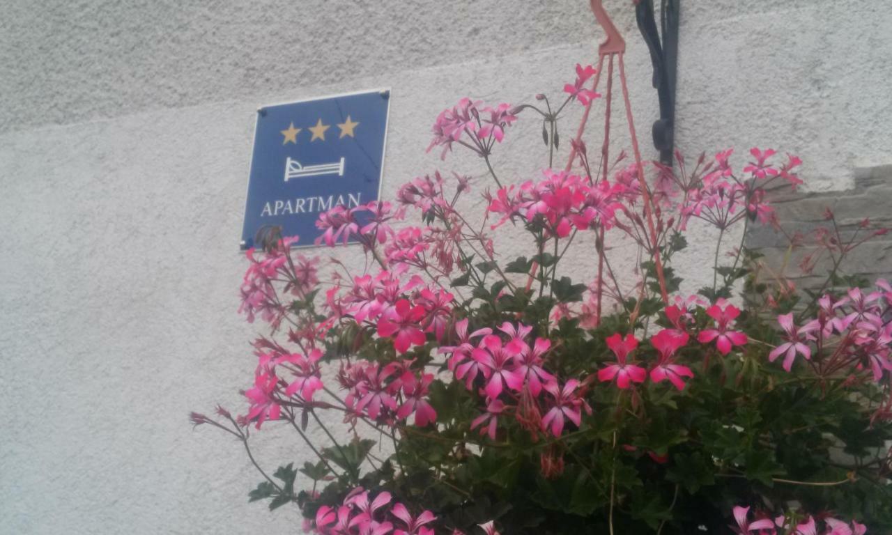 Apartman Teuta Zagabria Esterno foto
