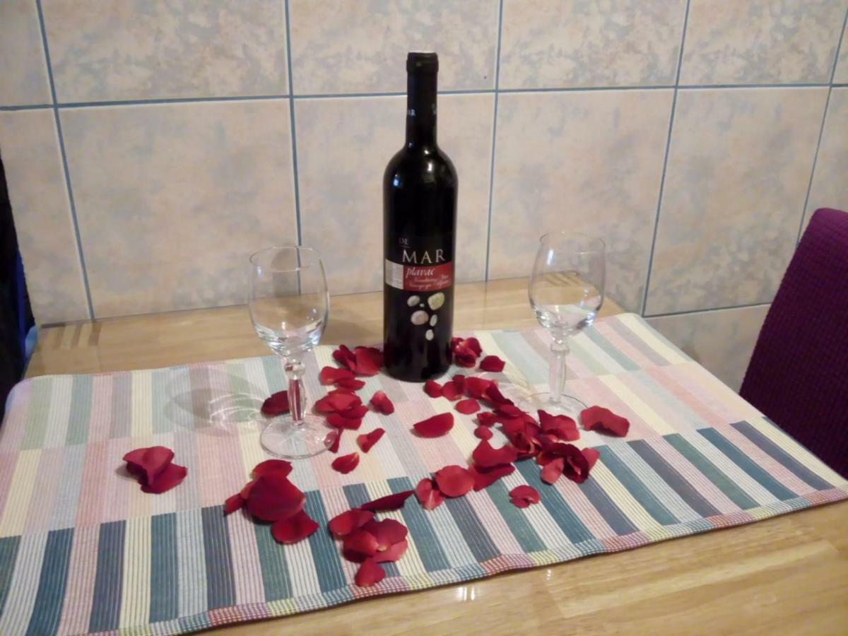 Apartman Teuta Zagabria Esterno foto