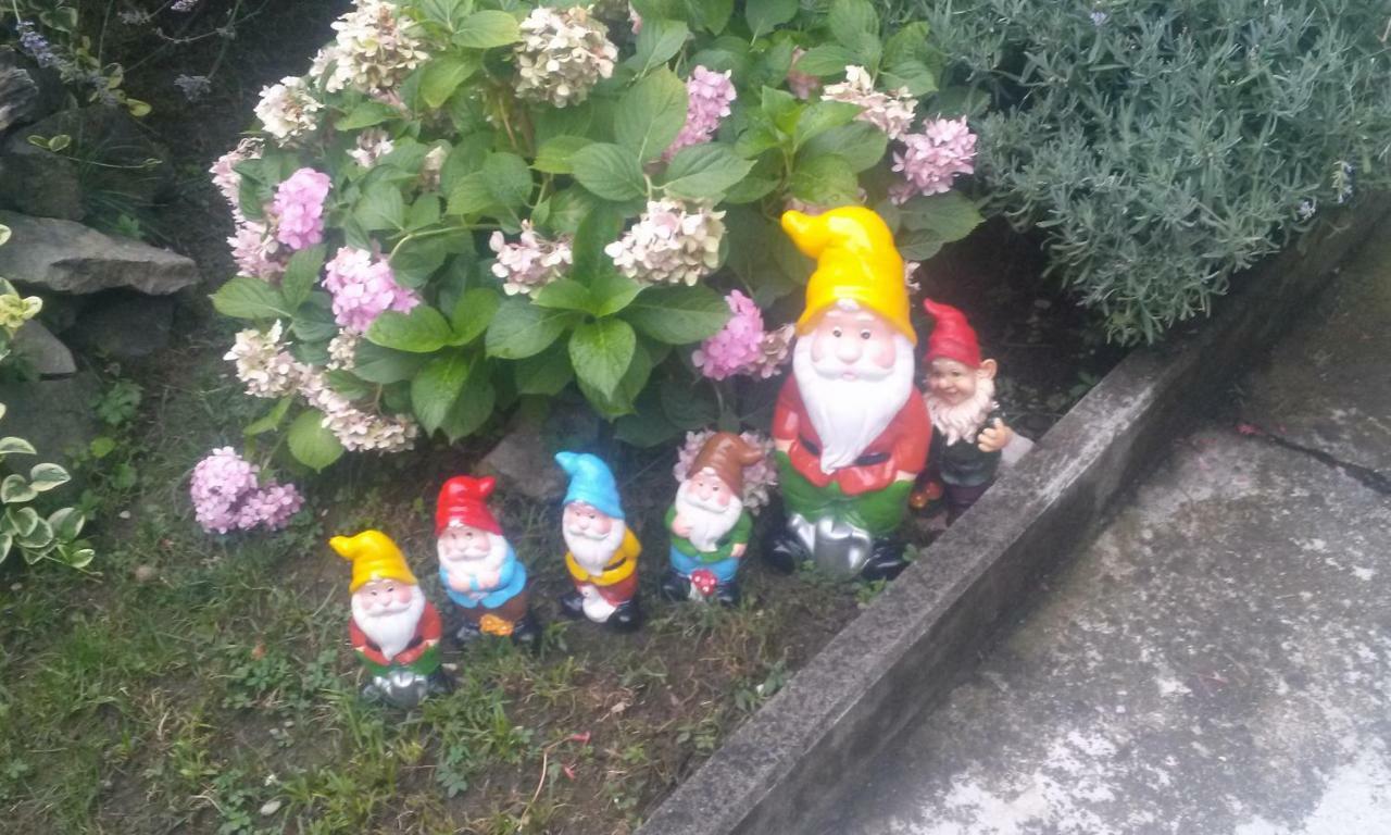 Apartman Teuta Zagabria Esterno foto