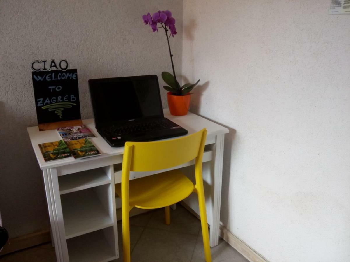 Apartman Teuta Zagabria Esterno foto